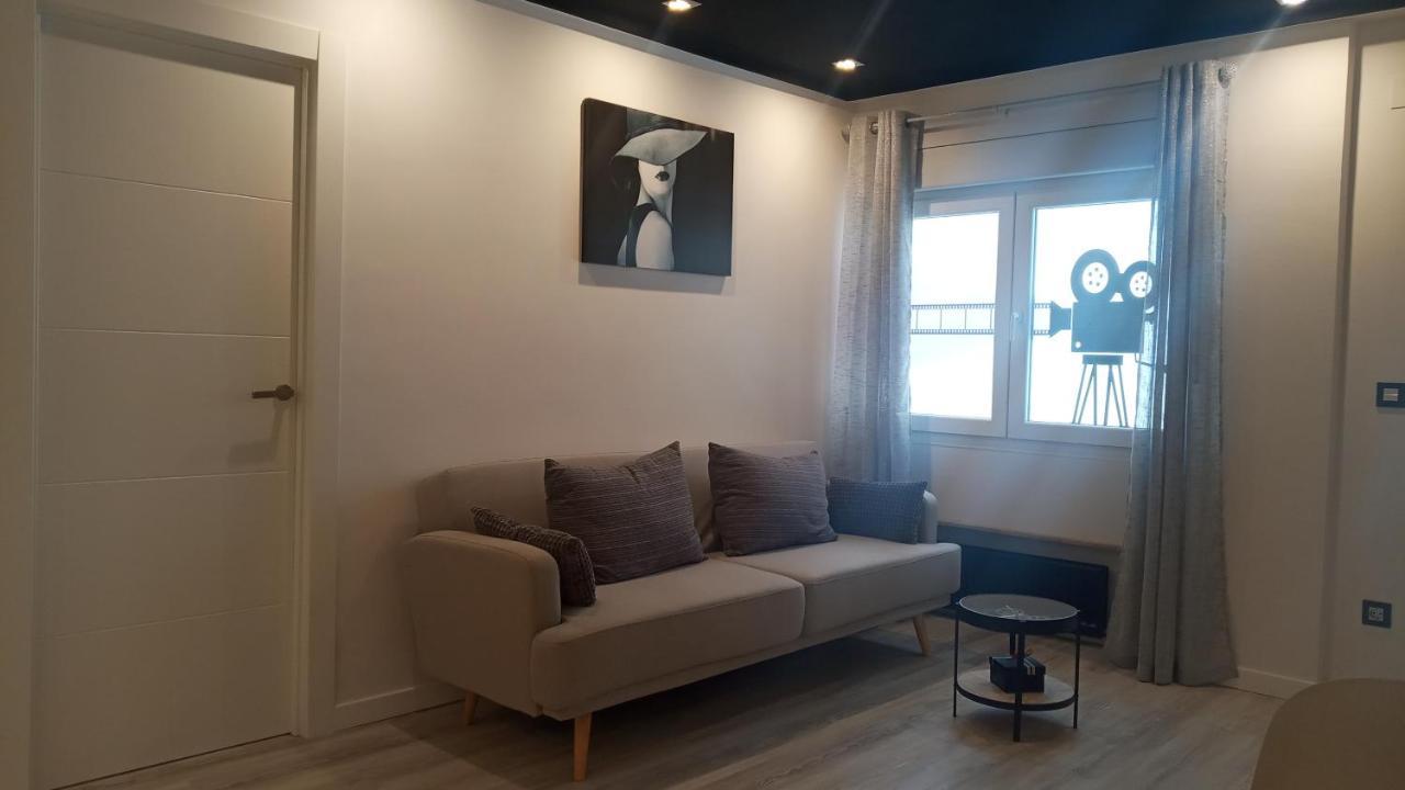 Apartamento Cinema Apartman Oviedo Kültér fotó