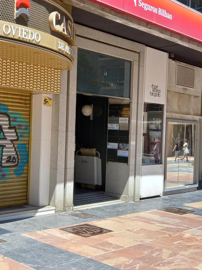 Apartamento Cinema Apartman Oviedo Kültér fotó